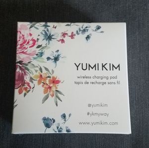 Yumi Kim wireless charging pad